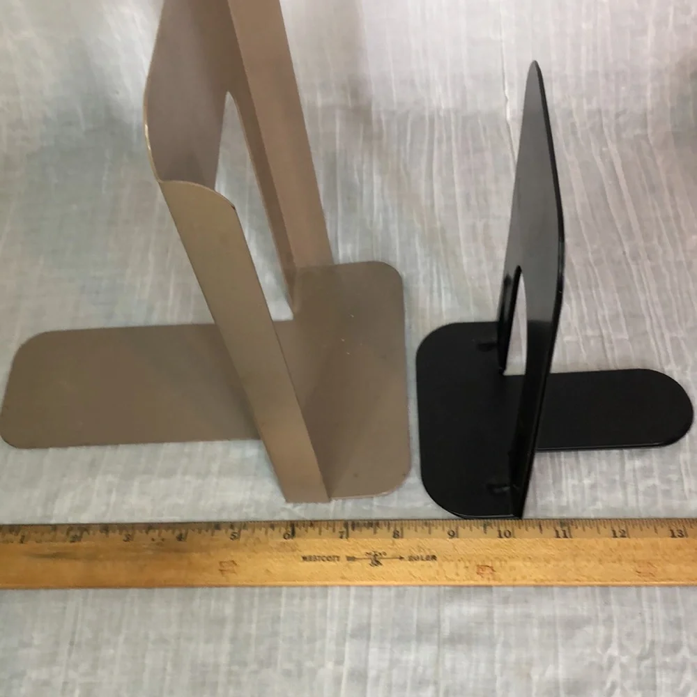 Lot 3 metal book ends black & beige & large metal wire mesh filing storage box